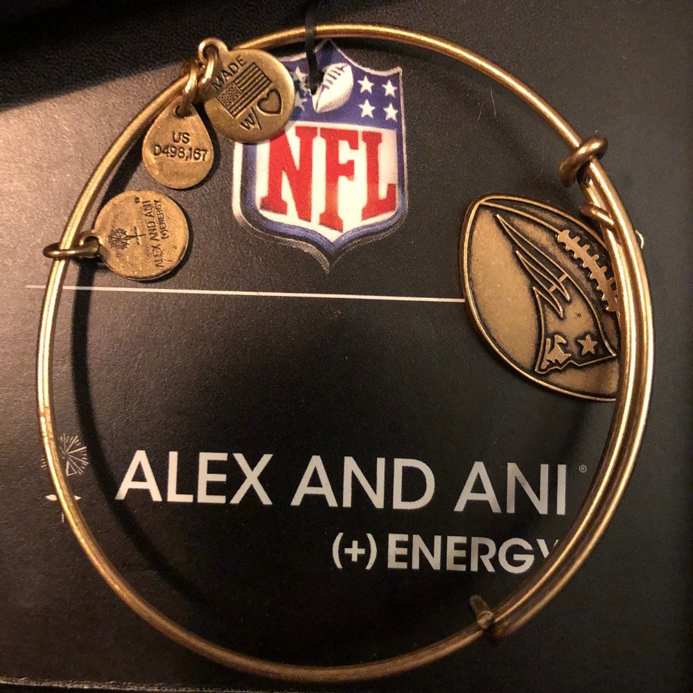 IN BOX! Alex and Ani | Patriots bracelet - Gold